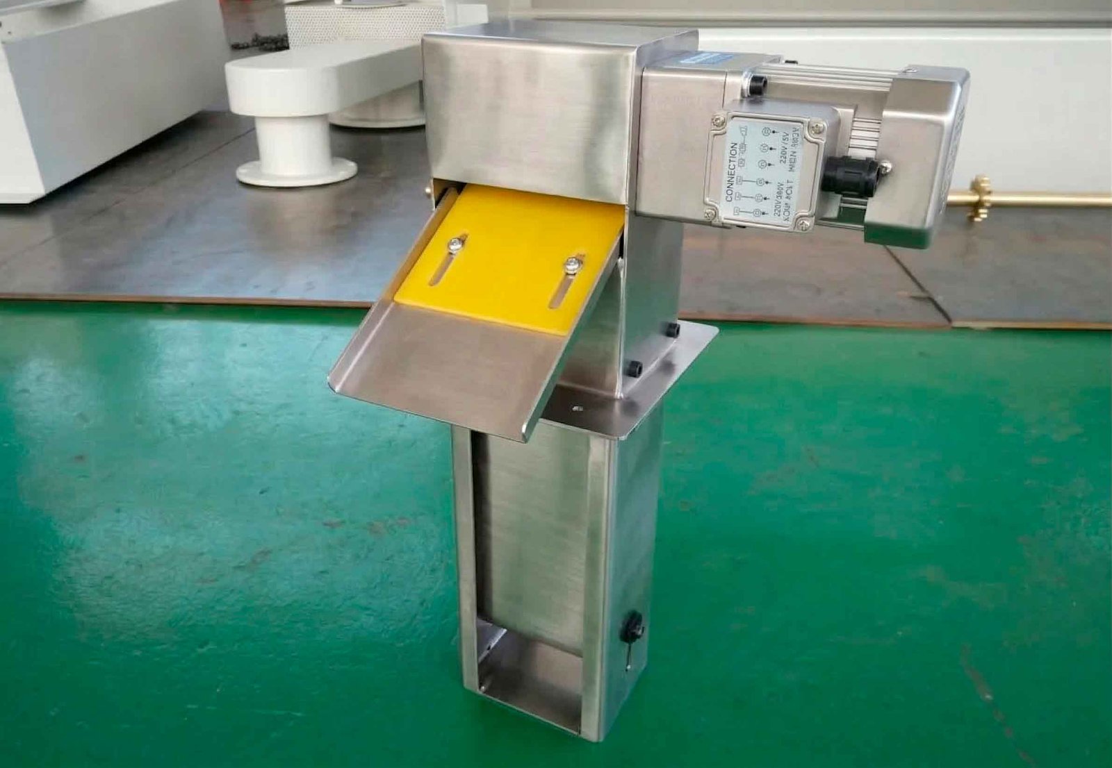 Mechanical Skimmer